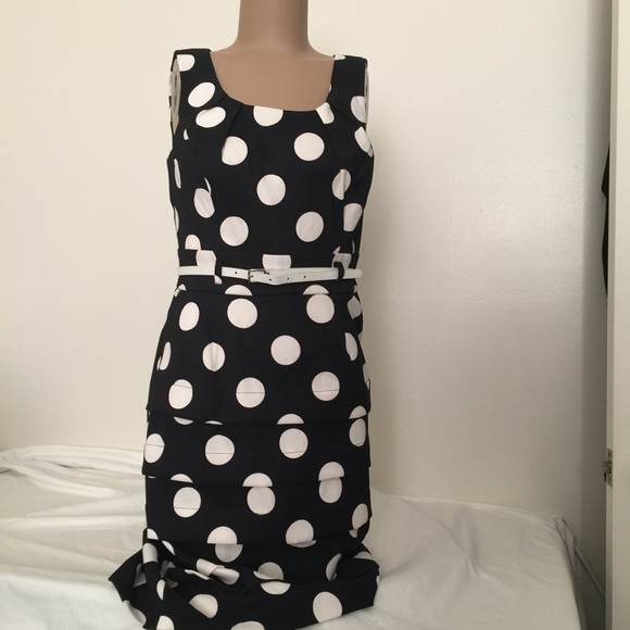DONATED AGB polka dot dress with white belt - Picture 3 of 8